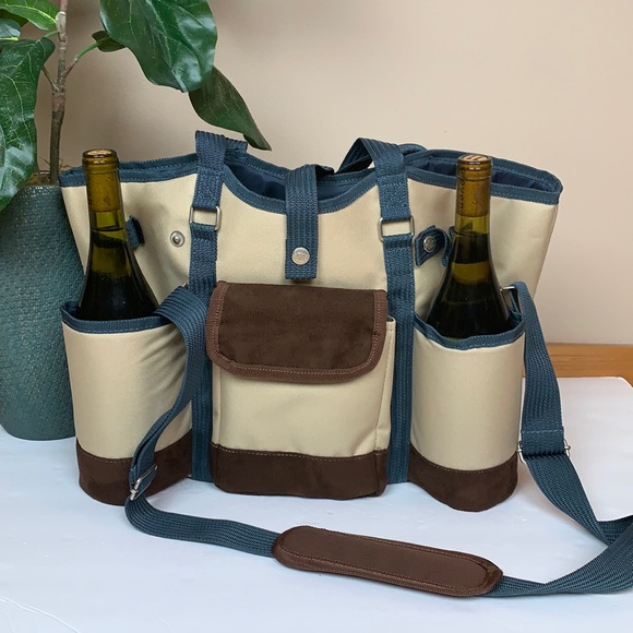 Picnic Time Wine Insulated Tote, Corkscrew, Cheese Knife and Board - Picture 4 of 10